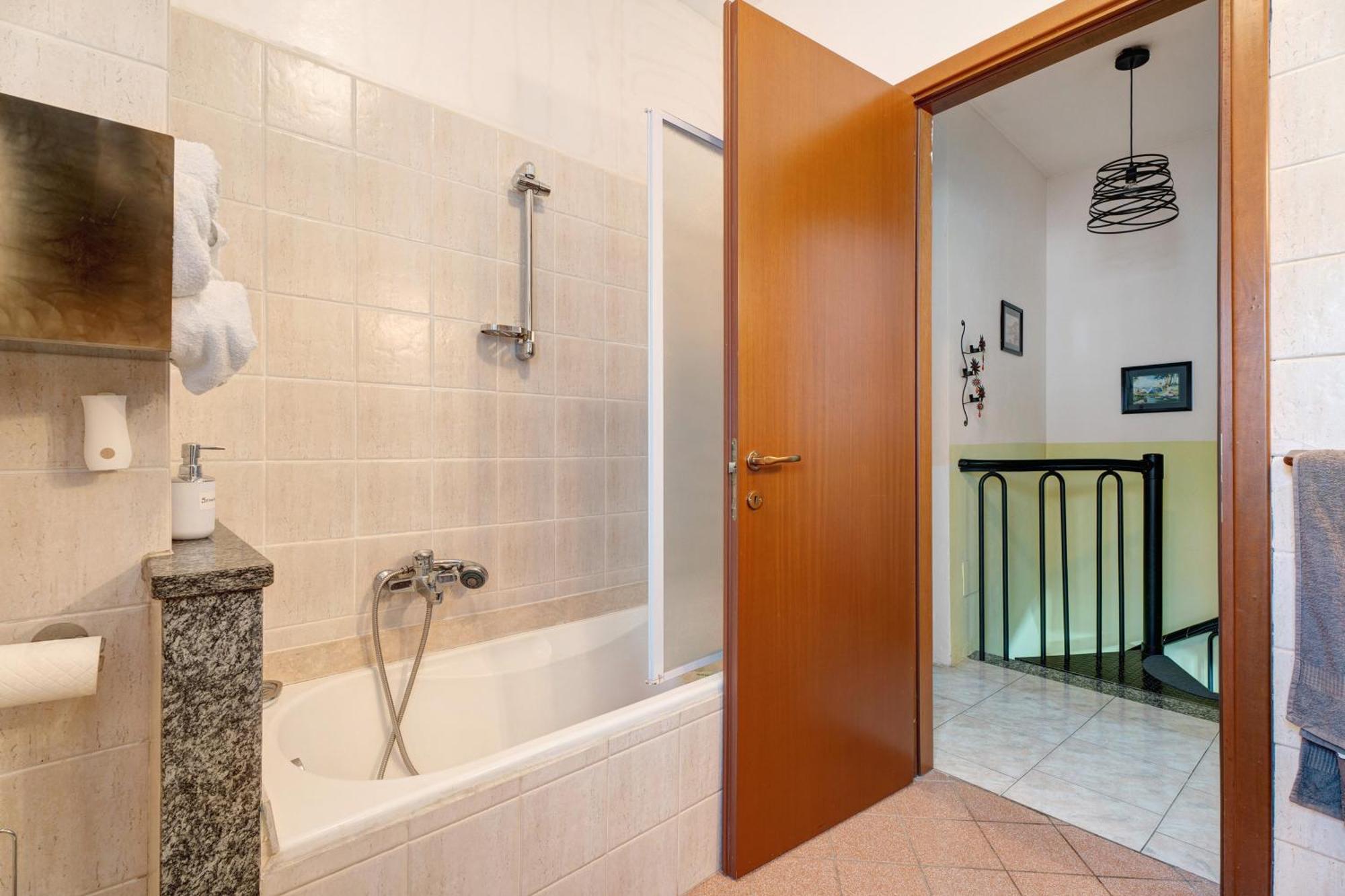 Casa Perry - Lago Maggiore Borgo Ticino Bagian luar foto